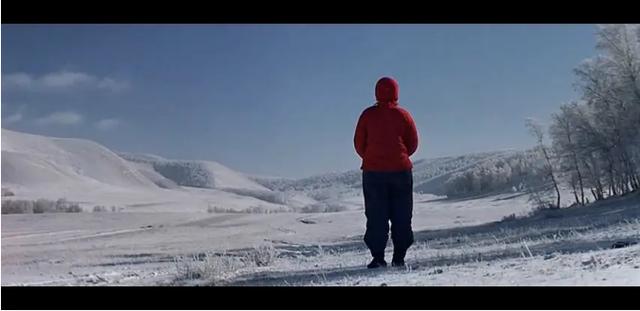 1999年，张艺谋把爱情拍成了山间的一条路