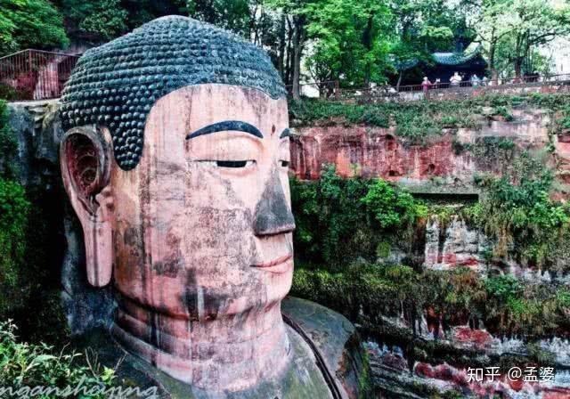 我国最真实的大佛，曾经一度闭眼四次，信徒们