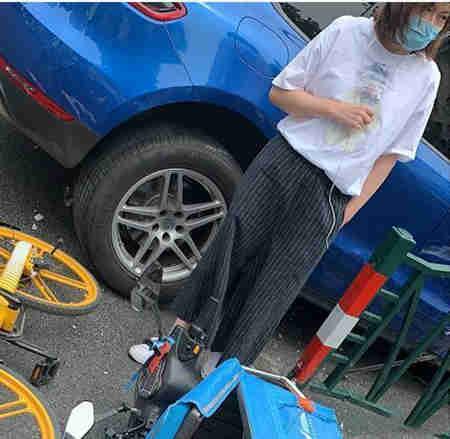 75岁老人开保时捷上海街头失控！豪车冲入人群！伤情惨烈
