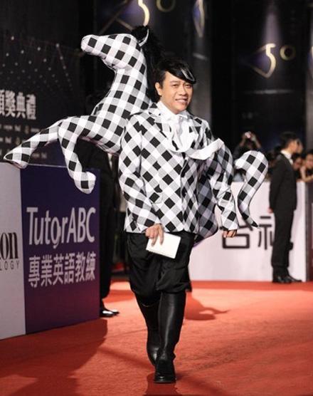 这四位明星的红毯造型，完全超出网友想象，最