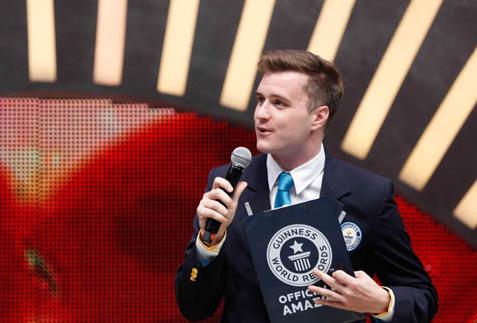 一项脑洞大开的吉尼斯世界纪录，在日本48名女子和一名男子中产生