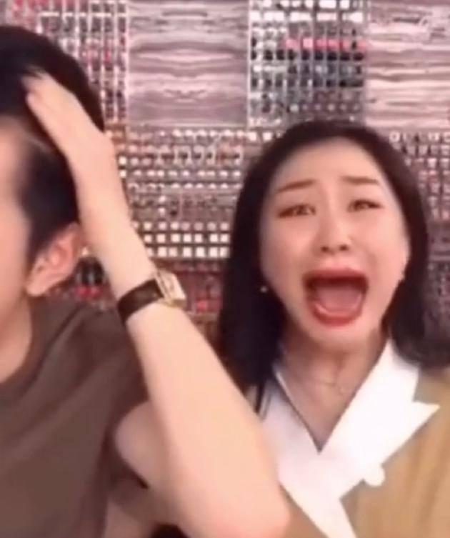 金靖做客李佳琦直播间金句不断，网友：这是花