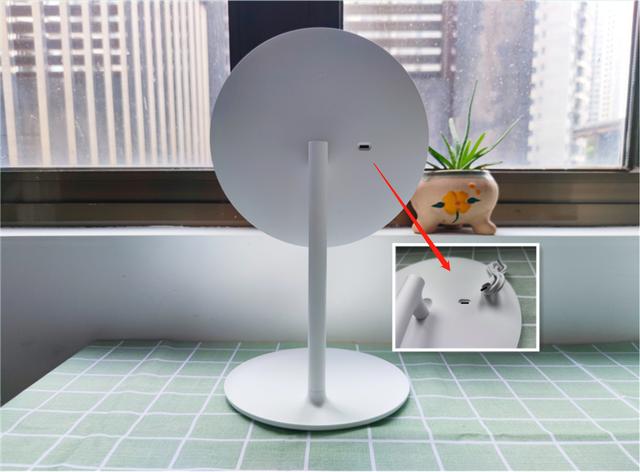 老婆新买的米家LED化妆镜，竟然还能这么用