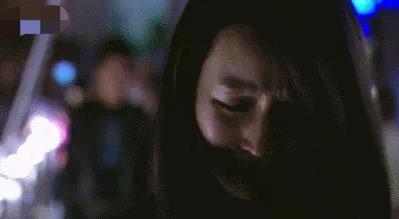 很多人的情绪不是一点就着，而是一触即溃，这