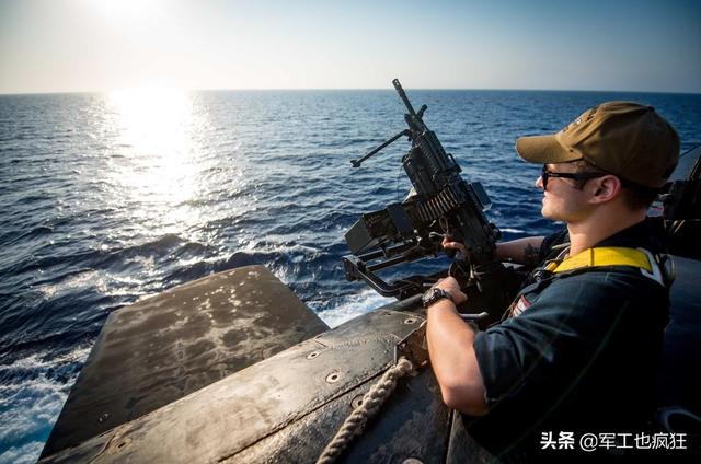 部署800天、航行10万海里：“佛罗里达”号核潜艇