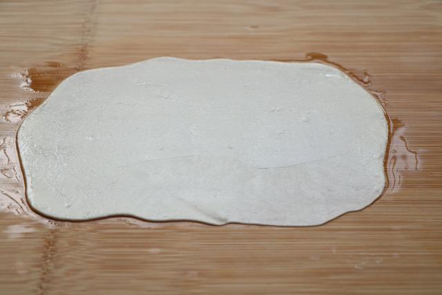 我家隔三差五就做的煎饼，好吃管饱，外表焦香酥脆，馅料丰富多彩