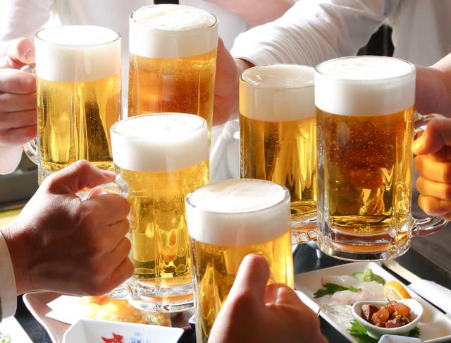 日本人果然很會(huì)玩！疫情當(dāng)下還弄出“新花樣”，“在線干杯”興起