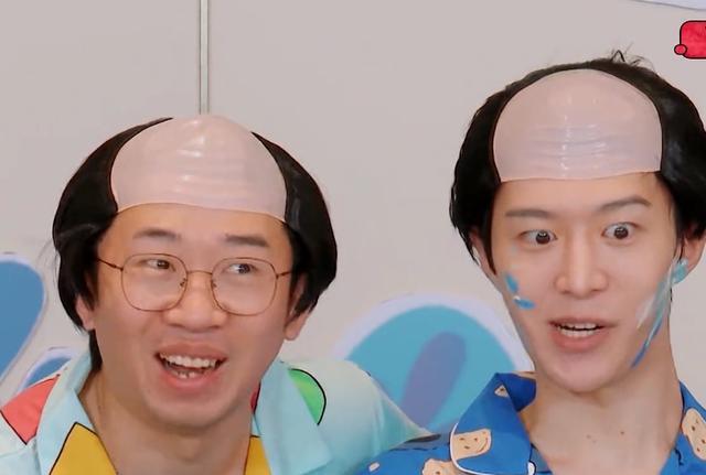 郑爽cos美人鱼，当她与贾玲同框出镜，才懂“巴掌脸”有多优越