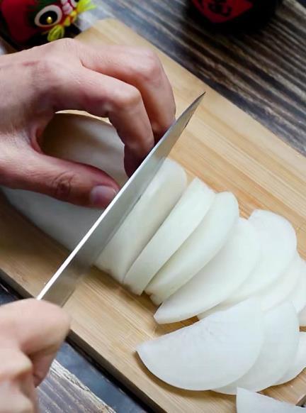 白萝卜这样做，超嫩爽脆夏季必备