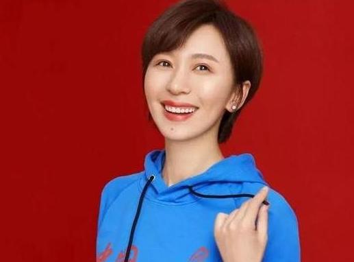 “央视一姐”欧阳夏丹，父亲早逝，母亲患癌，