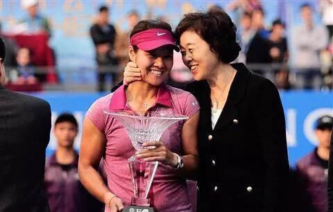 昔日女排队长孙晋芳现状如何？退役后疾病缠身，靠换血维持生命