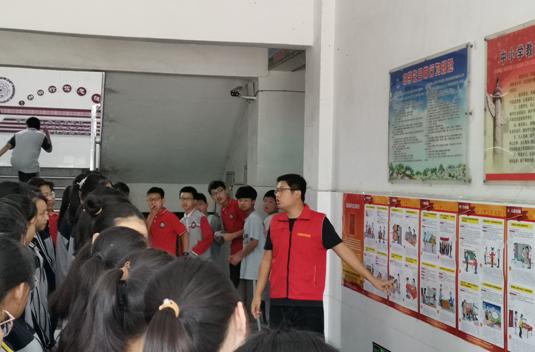兰陵县磨山司法所开展“法治春风起 民法伴我行”主题宣传活动