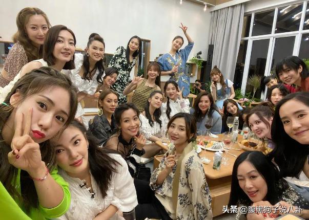 25岁靠热辣走红、40岁柔情圈粉，阿朵，很难让人