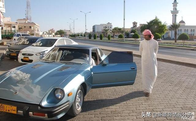 阿曼日记1:中国人买三手日产达特桑280Z