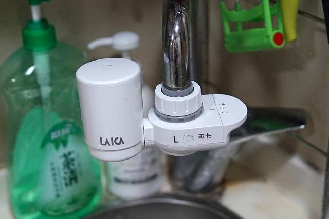 莱卡水龙头净水器：四层过滤，出租房小家庭也能喝上直饮水