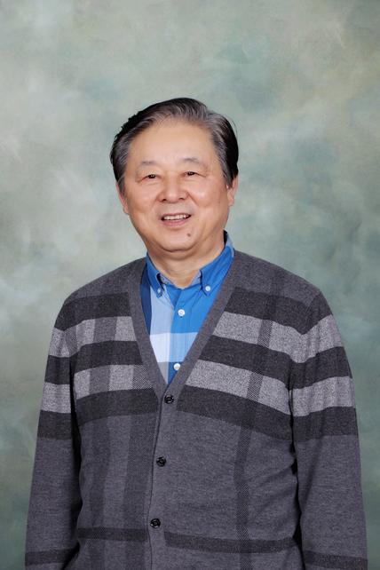 著名作家赫连佳新向呼和浩特市满族文化促进会赠送新作