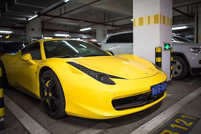 武汉豪车最多的7家停车场大曝光！贫穷限制了你