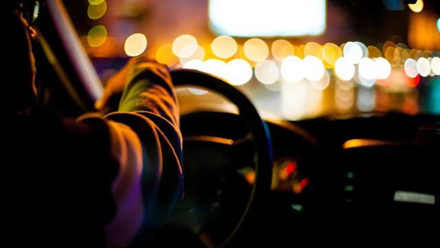 特斯拉、蔚来、理想……新造车为什么爱自燃？