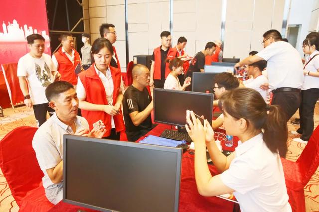 “真正的公平、公正、公开！”新洪城大市场首场分铺活动圆满结束