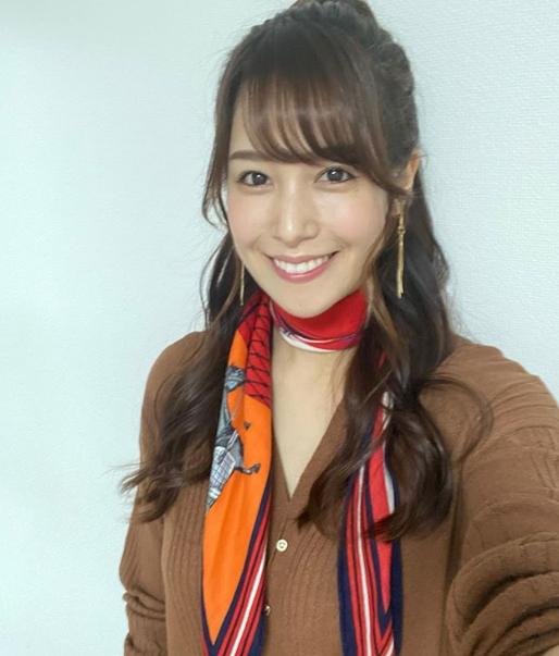 甜心主播与人夫在beKTV偷情，被曝光，形象净毁被封杀