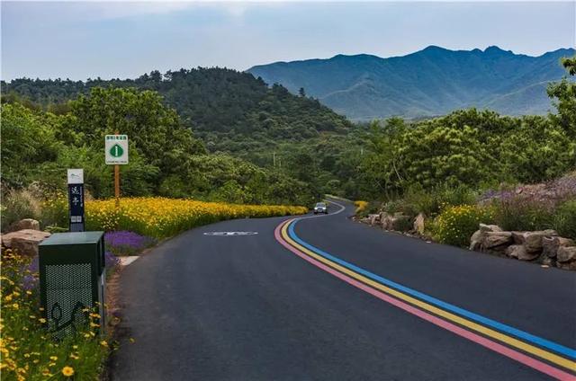 2天嗨够6种玩法，泡温泉、看萤火虫、坐小火车，