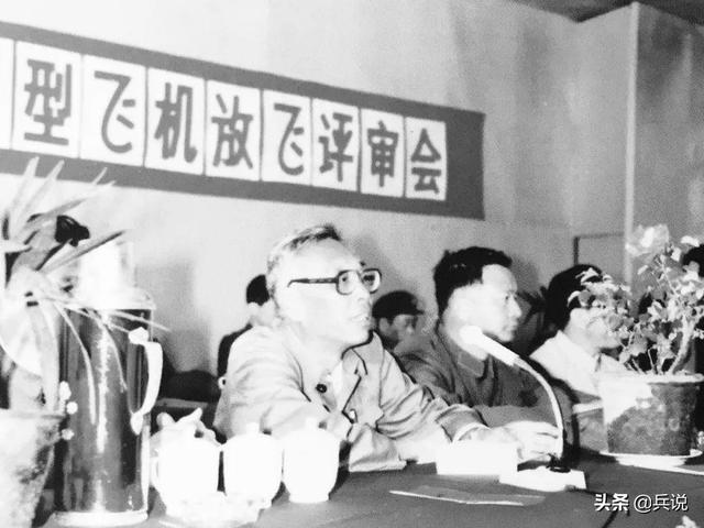 苏式飞机舱盖矮？设计师采集我军飞行员身材数