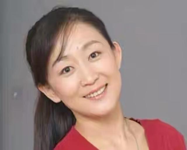 56岁老戏骨陈瑾：无儿无女还和亲哥约定一生不婚