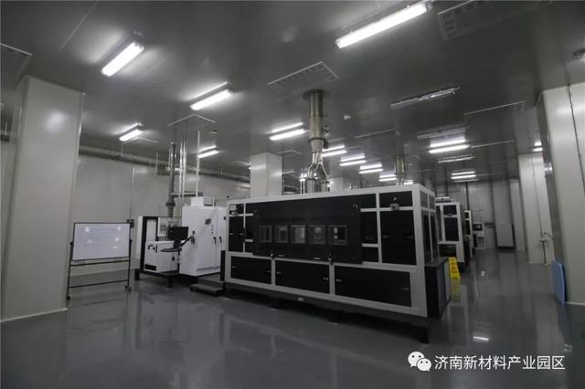 省委常委、市委书记王忠林到济南新材料产业园区观摩评议重点项目