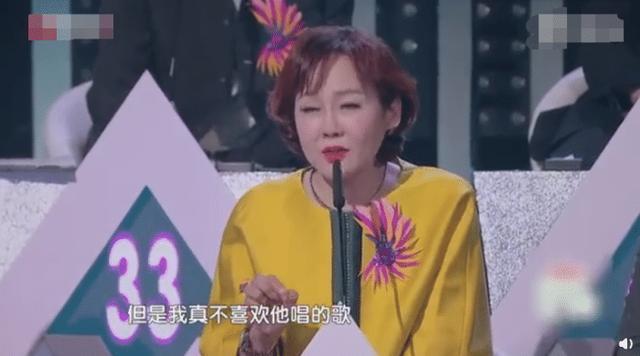 致敬经典？周杰伦新歌被质疑抄袭，乐评人：我