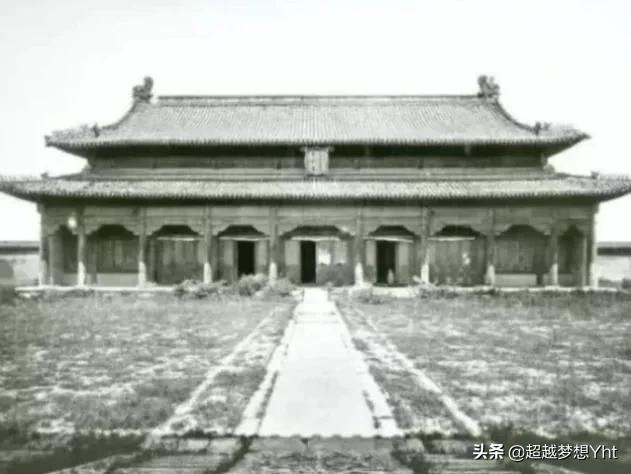 慈禧逃走后，日本人拍下了当时紫禁城的照片，看完难以置信