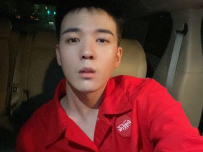 仝卓自曝被抱头打，口吻却站在工作室角度，自导自演忘切换账号？