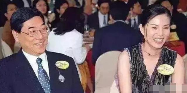 李若彤健身过度，壮似“金刚芭比”，被调侃：