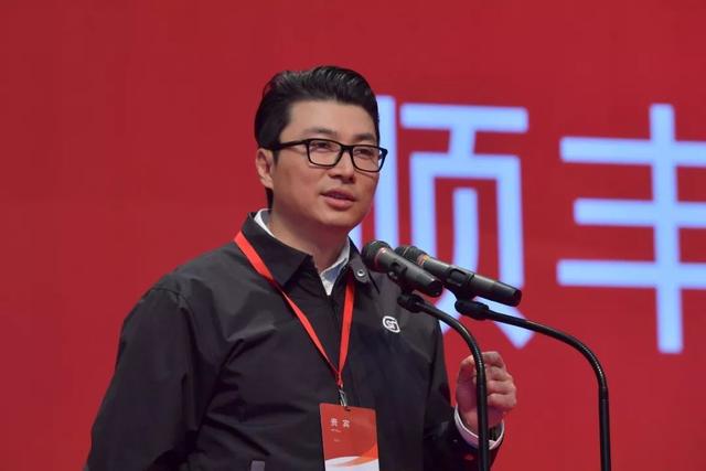 快递江湖纷争,却不见侠气的“快递之王”