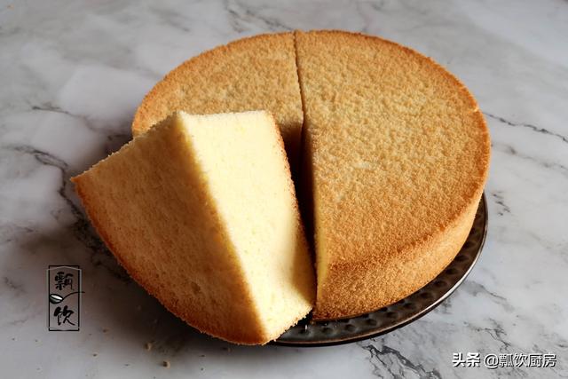 用普通面粉做蛋糕，掌握这几点，照样松软，不塌不成饼，一做成功