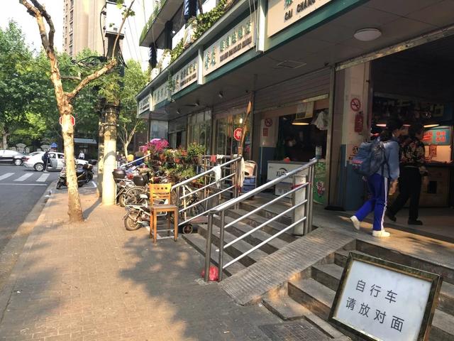 城视时评｜国内外8大优秀农贸市场案例，城市文明与安全的新标志