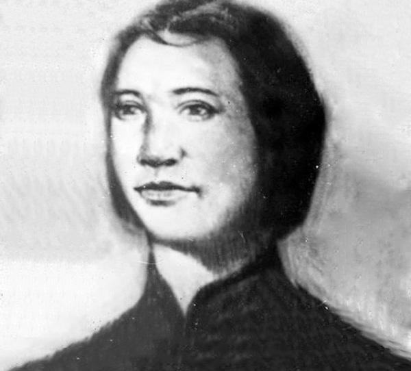 她是贺老总的大姐，贺老总说：如果不牺牲，她