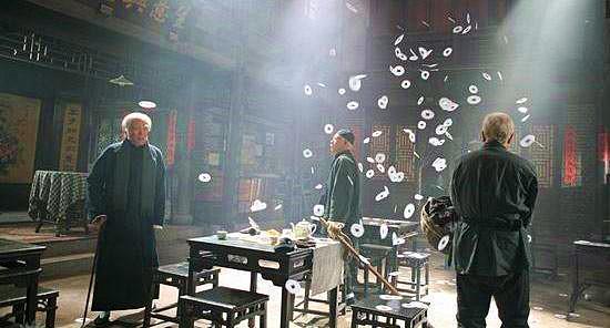 《茶馆》：一个大茶馆中的小社会，三教九流穿梭其中演绎世间沧桑
