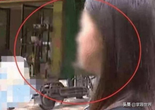 女孩洗澡遇“盲人按摩”，怒斥店主赔5000元，女子：他能看见