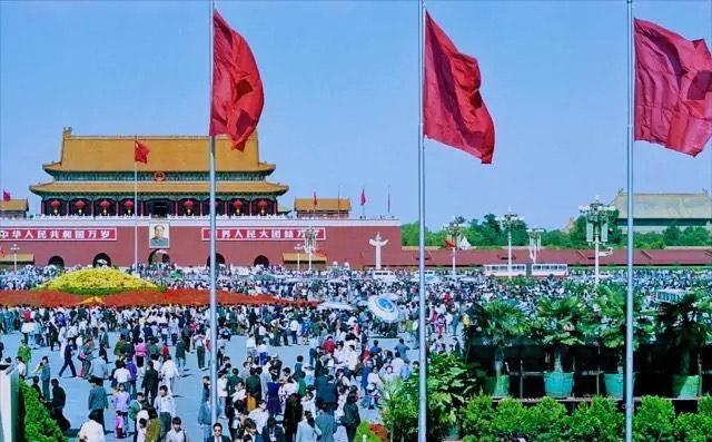 老照片：1990年北京亚运会，那时的你在干什么？