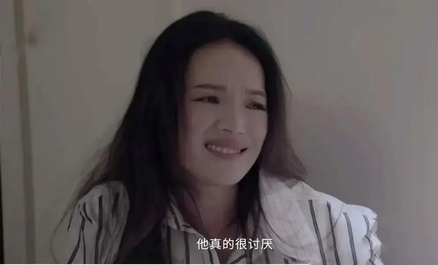 舒淇冯德伦久违秀恩爱，两人贴头同框超甜蜜，和林熙蕾夫妇聚会