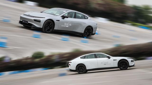 远不止706KM超长续航这么简单！小鹏P7操控体验拉满