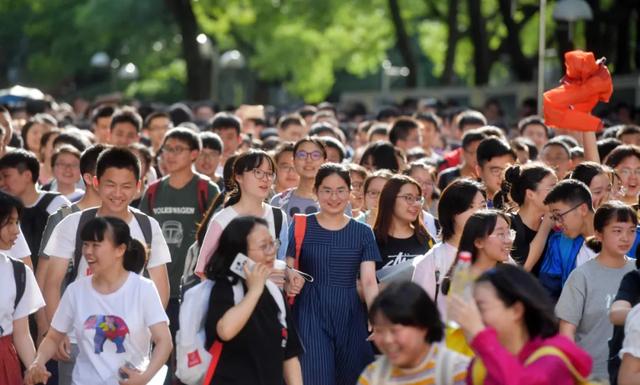 寧波這個(gè)地方超適合畢業(yè)旅行，不僅景美人少，吃的、玩的都超nice