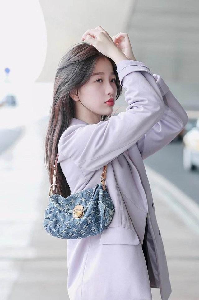 【内容】虞书欣朋友圈内容被售卖 连最后的天地也不能有吗