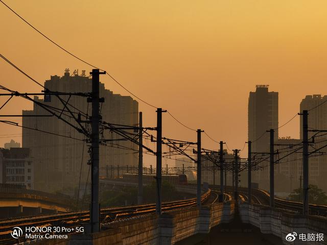 超感光下的夜色之美！摄影师眼中的荣耀30Pro+