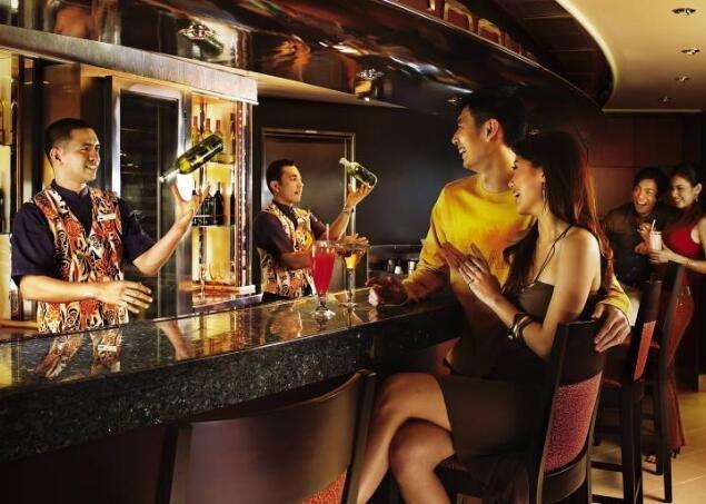 夜场老板说：在夜场工作过的女子辞职后，结婚