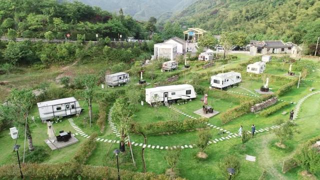 寧波這個(gè)地方超適合畢業(yè)旅行，不僅景美人少，吃的、玩的都超nice