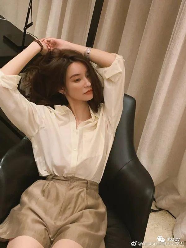 董花花过端午晒照，总裁夫人愈发美丽，张大奕