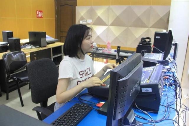 信息技术教师的摇篮——教育技术学