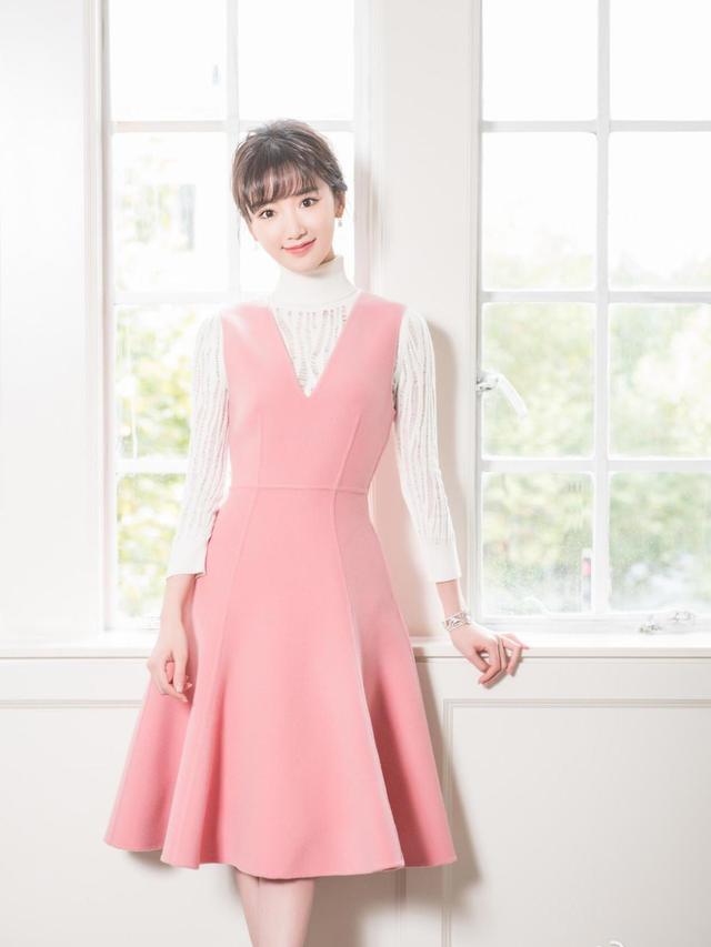 猫猫头|毛晓彤流泪猫猫头，可爱又软萌看时尚女孩征服娱乐圈