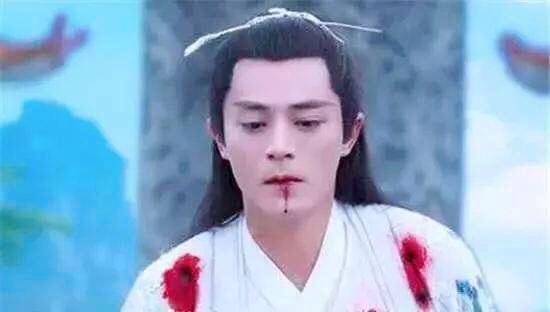 朱一龙新剧又吐血，战损妆最好看的八位男演员，这三位成反面教材